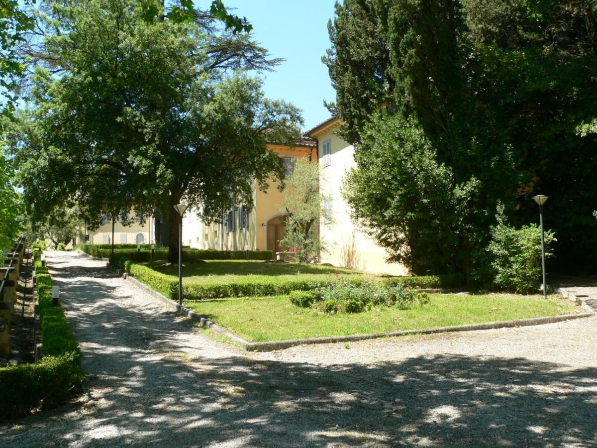 Residenza Le Cicogne Villa Pistoia Luaran gambar