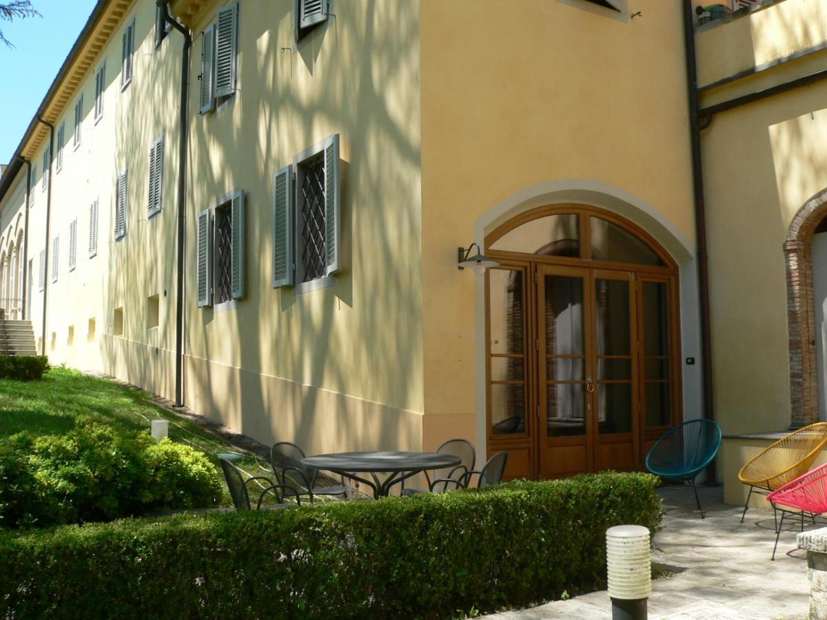 Residenza Le Cicogne Villa Pistoia Luaran gambar
